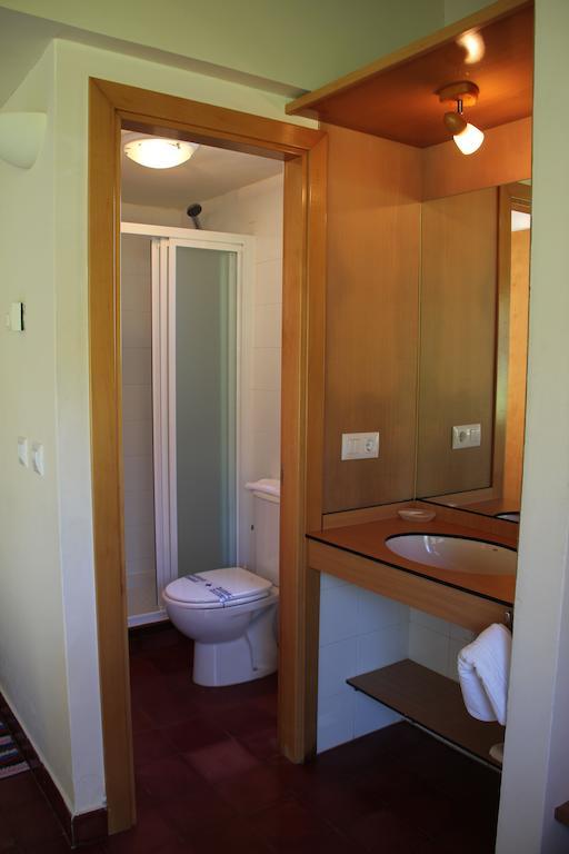 Bungalow Camping Los Manzanos Санта Круз де Олейрос Стая снимка